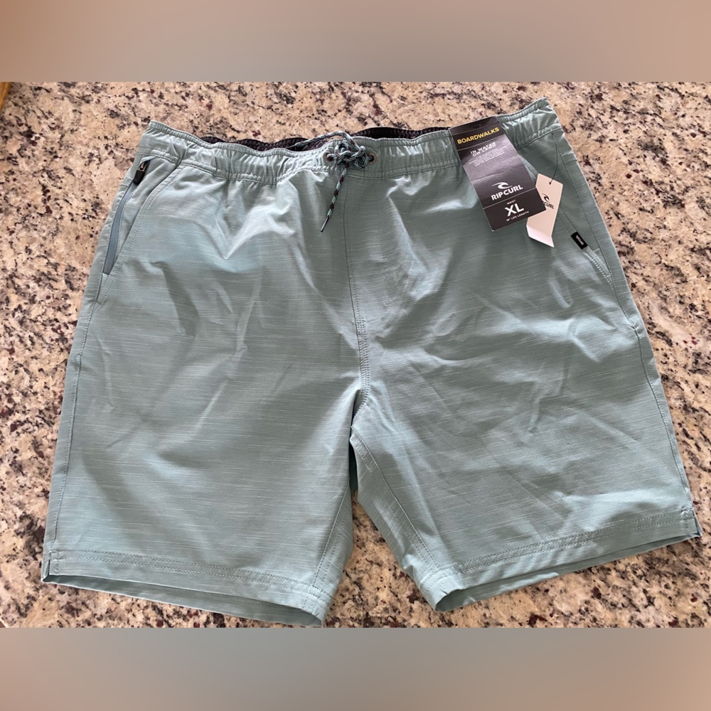 NWT—Men’s Rip Curl Jackson 18" Volley Boardwalk